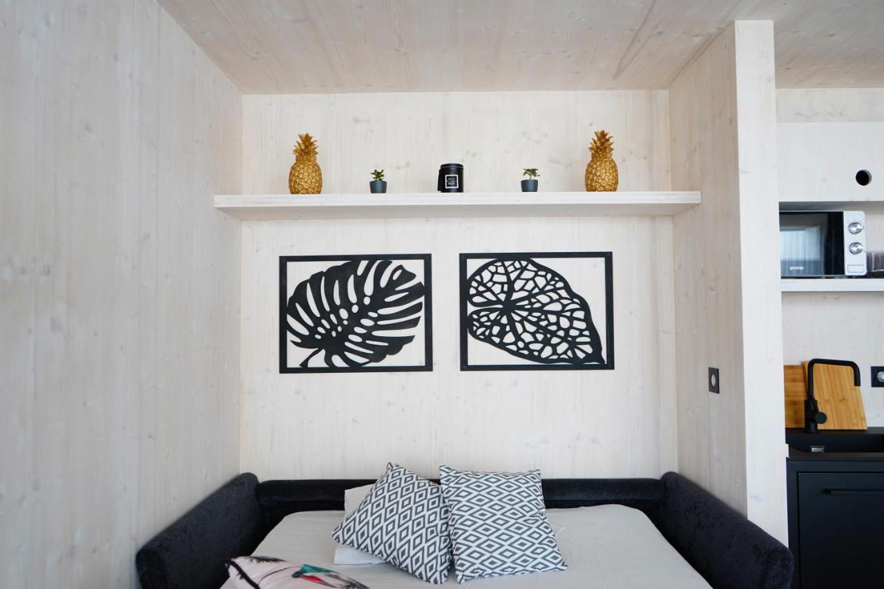 פריבלאקה Boutique Style Eco-Beachhouse, Private Jacuzzi מראה חיצוני תמונה