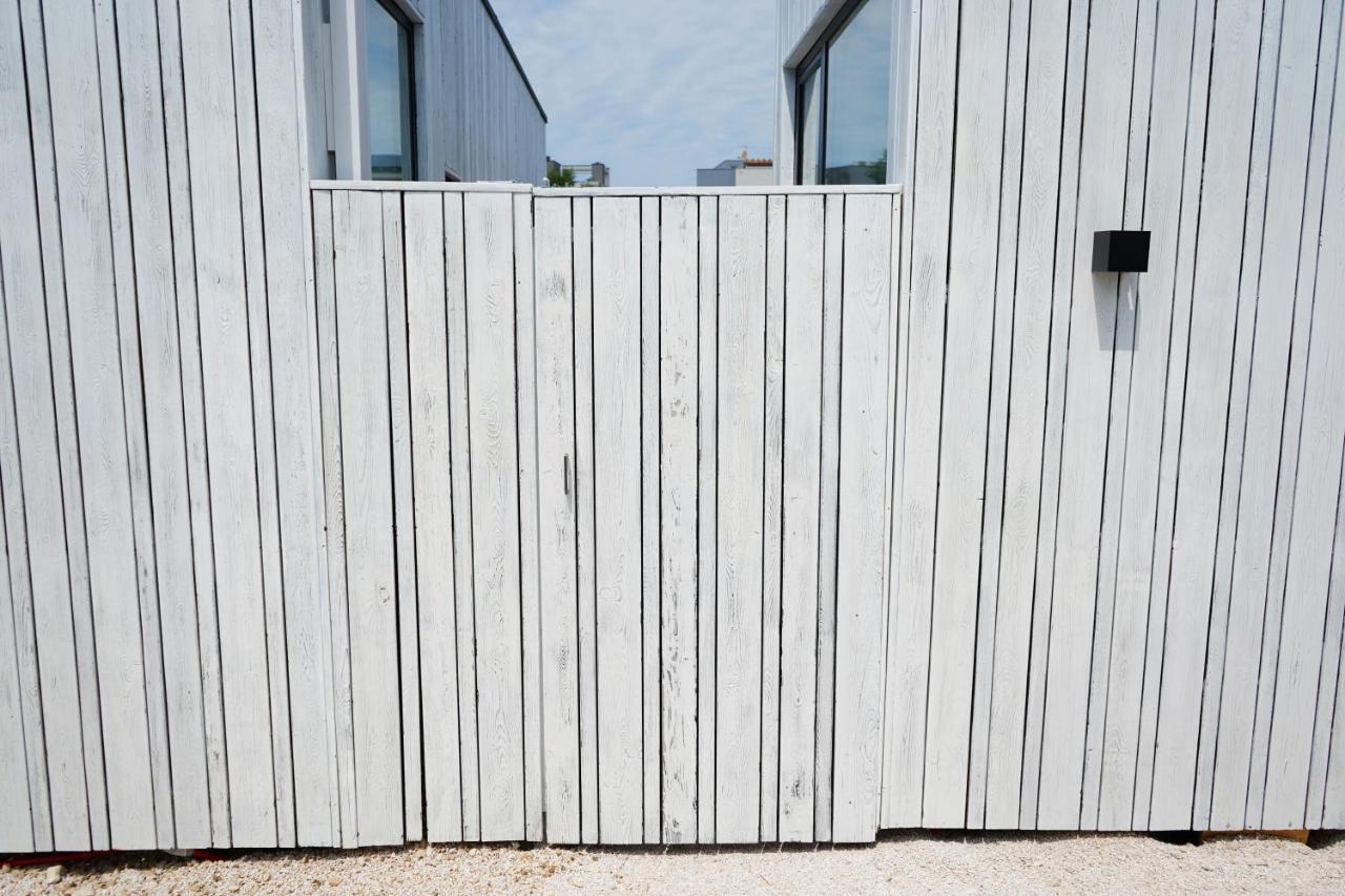 פריבלאקה Boutique Style Eco-Beachhouse, Private Jacuzzi מראה חיצוני תמונה